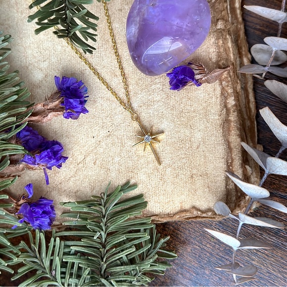 Wish Upon A Star Necklace - Picture 1 of 2